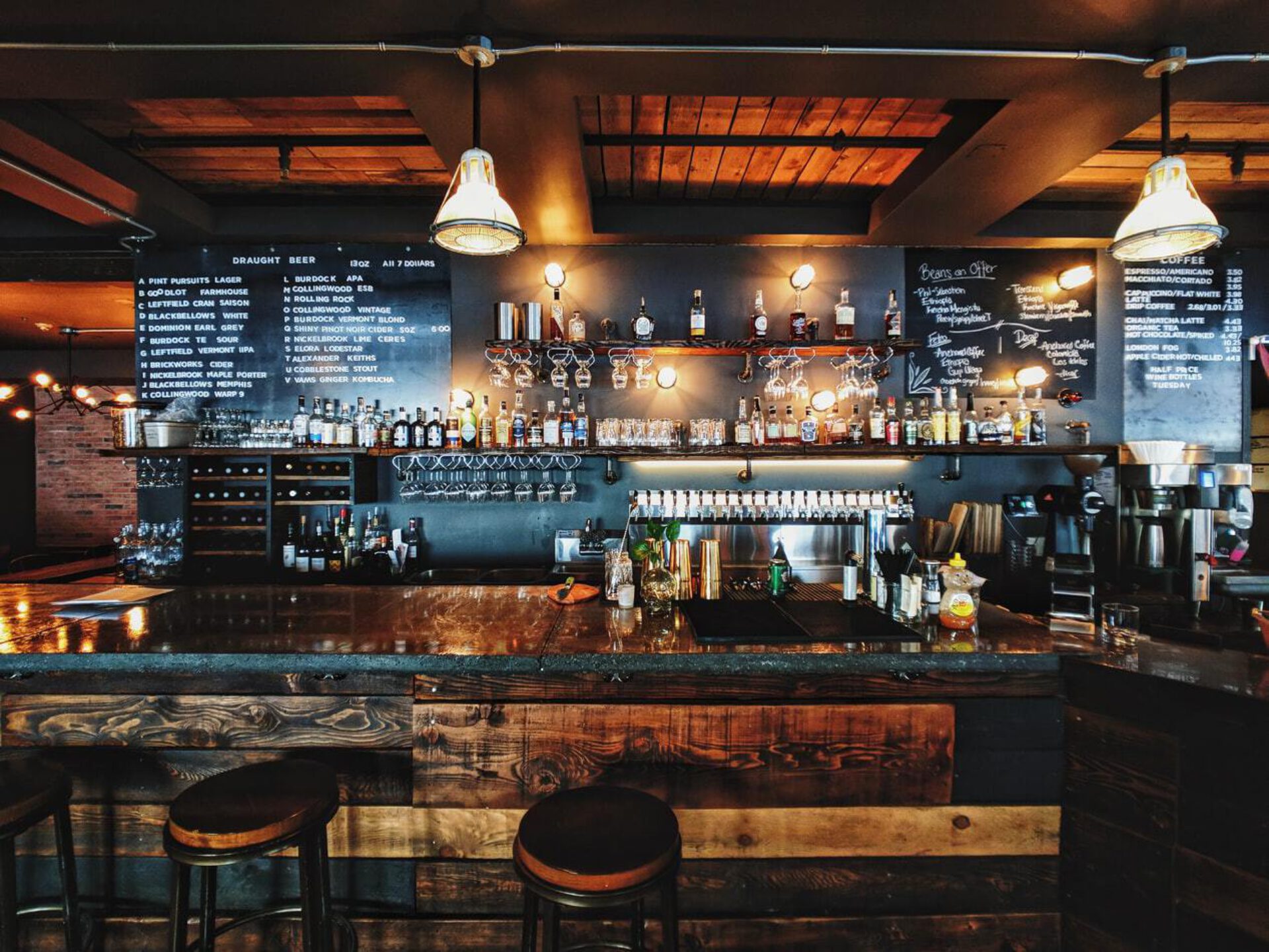 Artikel verplichte sluiting horeca
